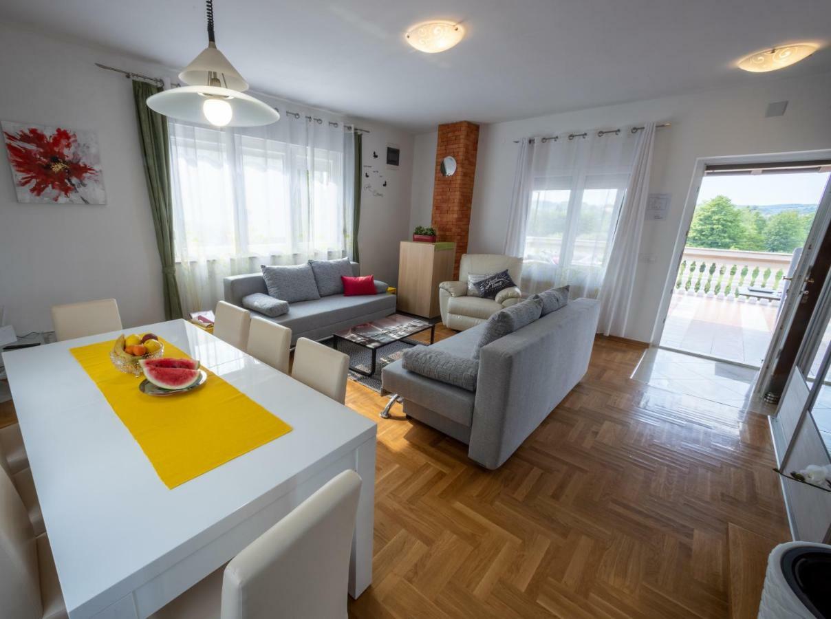 Stella House Mreznica Apartment Duga Resa Exterior photo